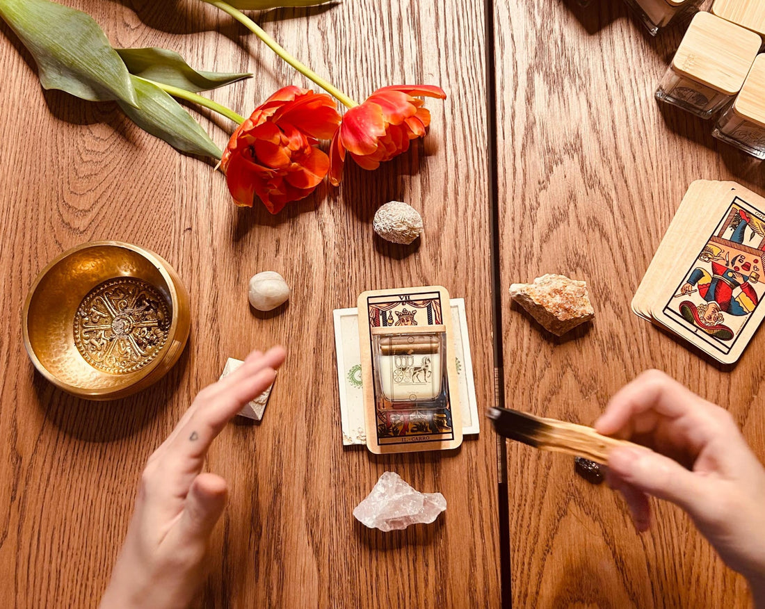 CANDLES BELLA: Quando la magia della luce incontra i tarocchi